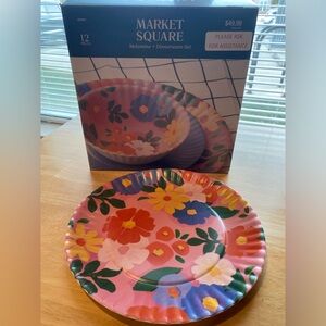 Market Square Floral Dinner Plates Set of 4